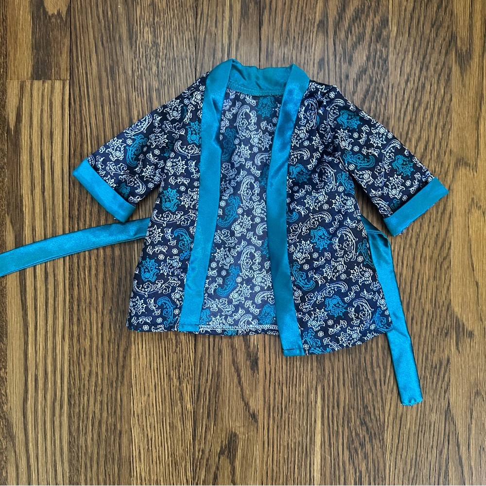 American Girl doll Tenney Grant robe